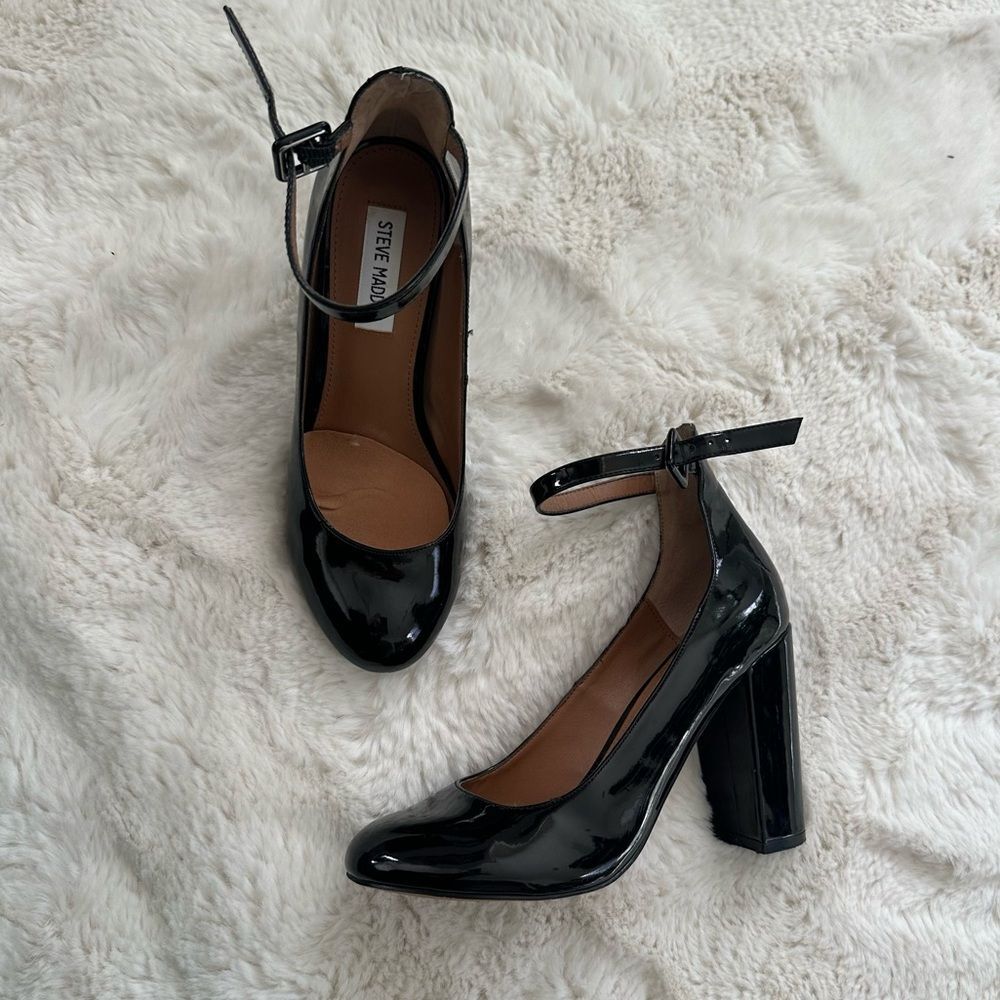 Steve Madden black chunky goth Mary Jane heels / pumps🐚
